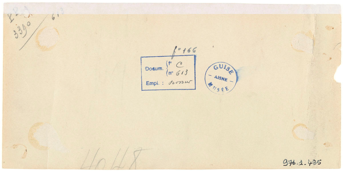 Verso de la photographie montrant l'atelier de décoration sur émail.