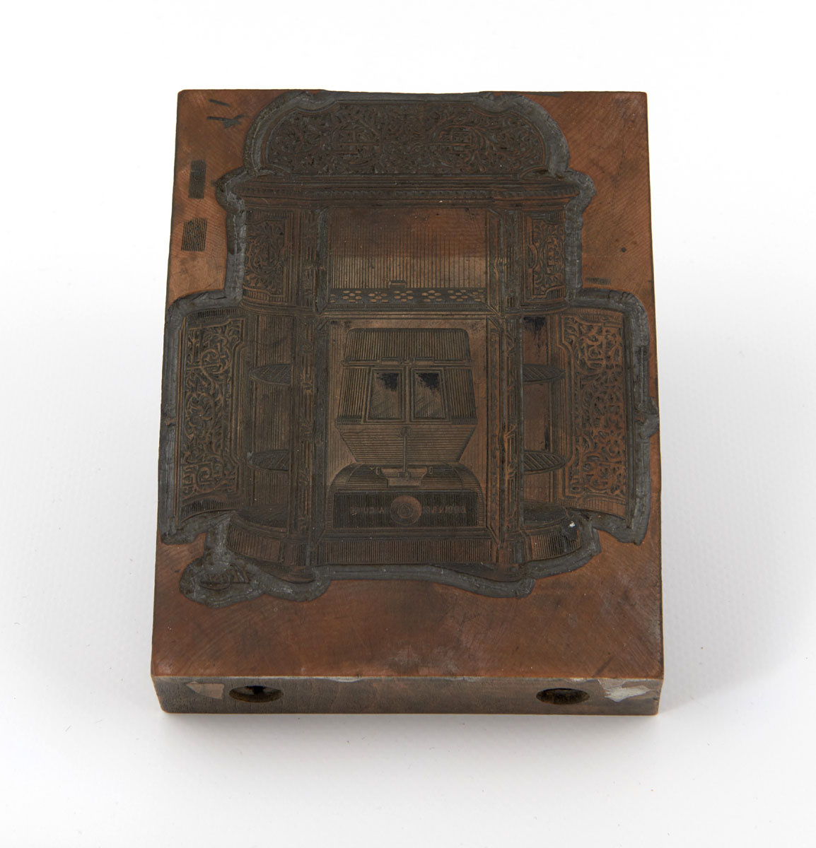 Vue du bois gravé représentant la calorifère-buffet n° 31-33.