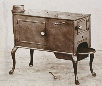 Un des premiers appareils fabriqués par la manufacture Godin-Lemaire à Esquéhéri