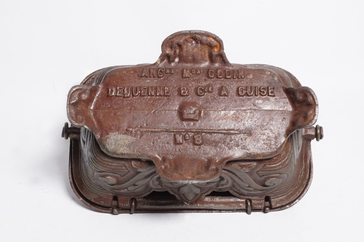 Vue du dessous de la chaufferette n° 8