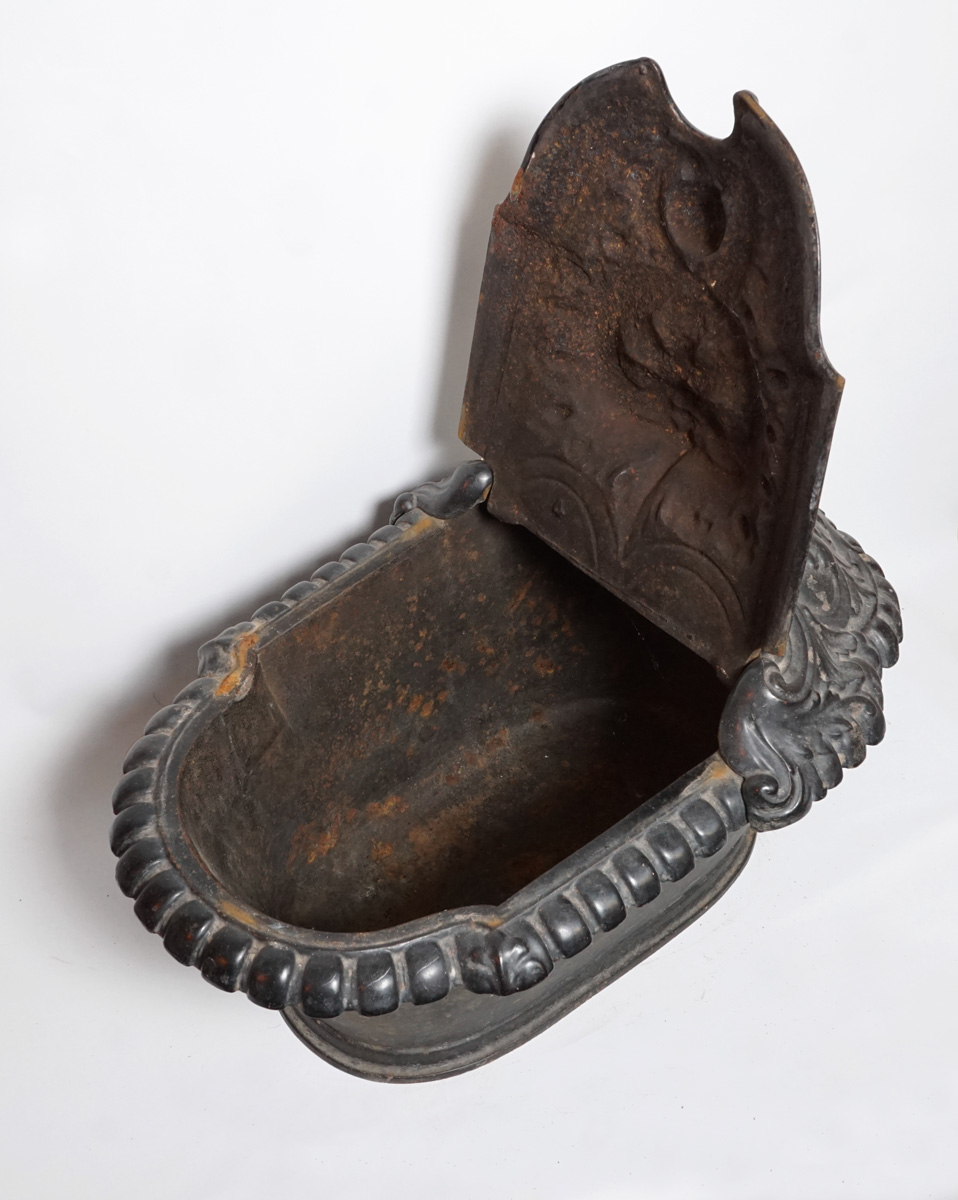 Vue du bac à charbon n° 4 couvercle ouvert