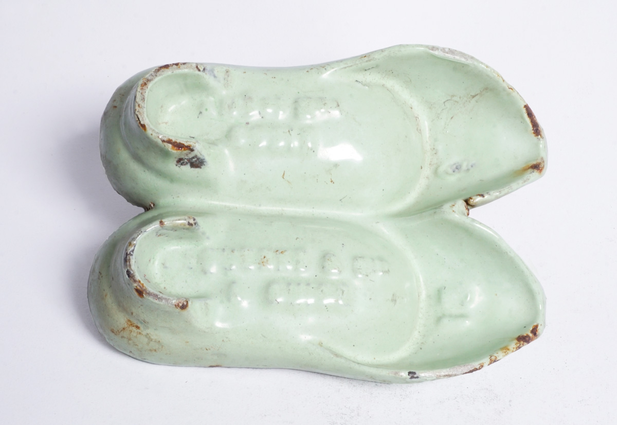 Vue du dessous du porte-allumettes n° 13