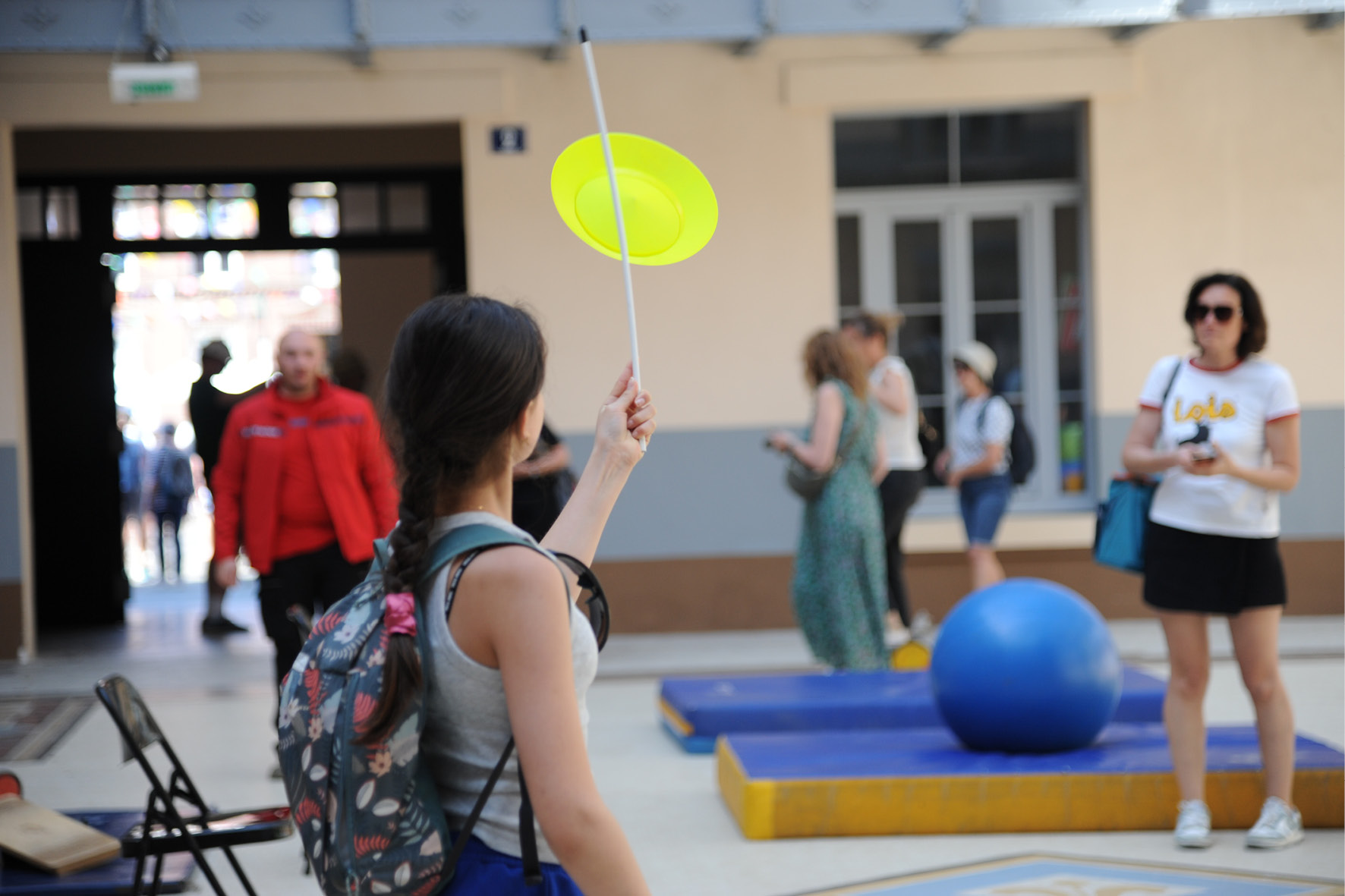 Atelier cirque dans l'aile droite